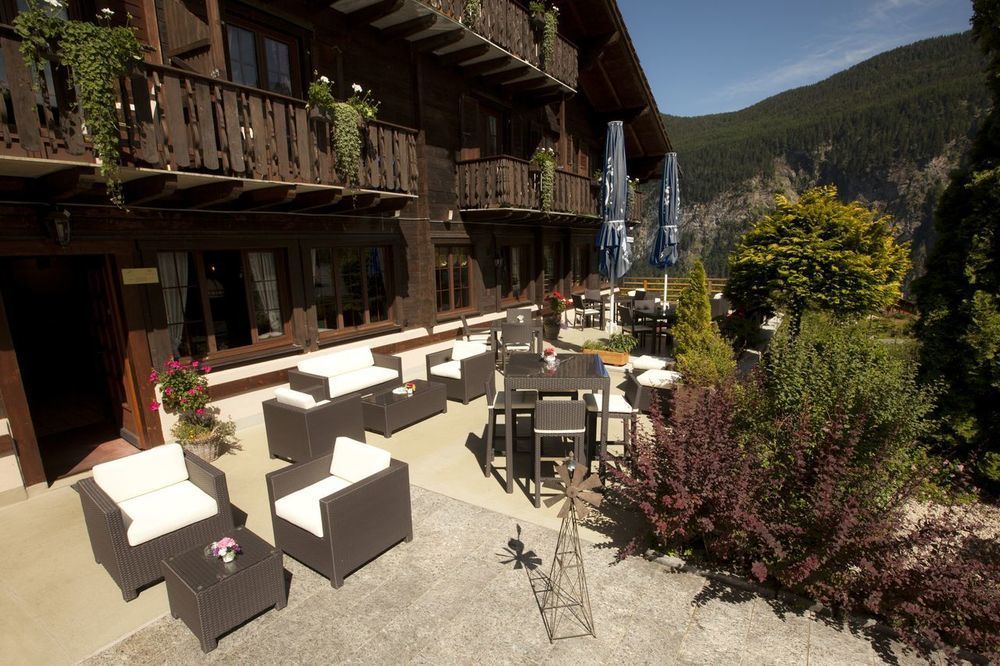 Hotel Aux Mille Etoiles Salvan Exteriér fotografie